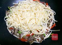 黑椒牛排炒意面的做法图解11