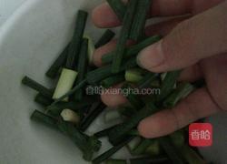 豆芽炒面条的做法图解2