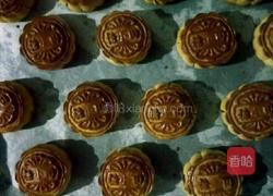 广式枣蓉月饼的做法图解15