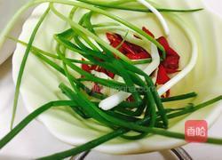 酸辣方便面的做法图解2