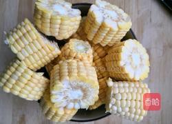 香姑玉米排骨汤的做法图解4