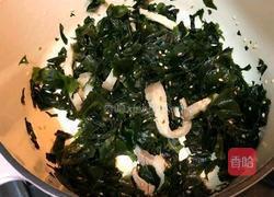 五花肉海带芽蛋花汤的做法图解3