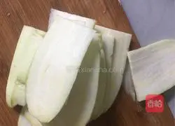 Illustration of how to make eggplant pancakes 2