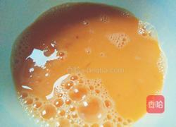 金镶翠(苦瓜炒蛋)的做法图解4