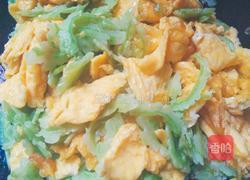 金镶翠(苦瓜炒蛋)的做法图解10