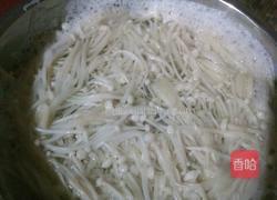 水豆豉拌金针菇的做法图解2
