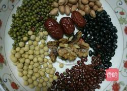 五谷豆浆的做法图解1