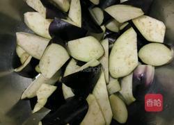 茄子炒肉的做法图解1