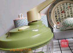 苦瓜鸡蛋饼的做法图解1