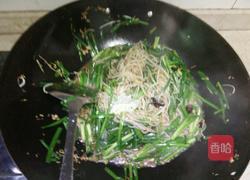 韭菜炒豆芽的做法图解8