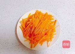 快手炒菜之“素炒胡萝卜”的做法图解2