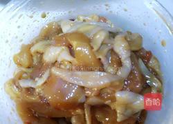 洋葱香菇炒鸡丝的做法图解2