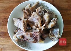 莴笋胡萝卜腊排骨汤的做法图解8
