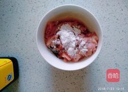 芹菜炒肉的做法图解3