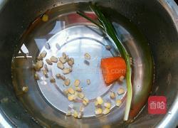 胡萝卜玉米蛋炒饭的做法图解2