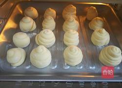 奶香面包的做法图解7