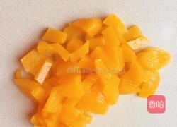 黄桃坚果冻酸奶的做法图解1