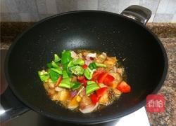 三色回锅肉的做法图解9