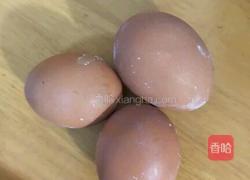 凉拌变蛋的做法图解1