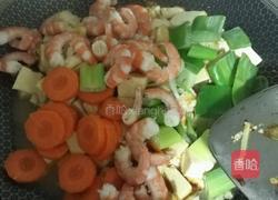 鲜虾干贝焖豆腐的做法图解6