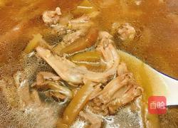 酸萝卜鸭掌汤的做法图解5