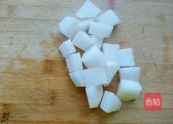白萝卜排骨汤的做法图解2