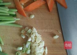 韭菜炒豆皮的做法图解3