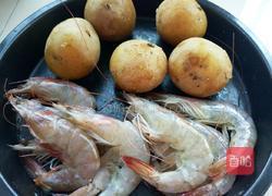 鲜虾土豆球的做法图解1