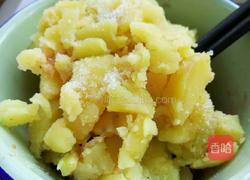 鲜虾土豆球的做法图解3