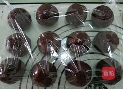 蛋黄豆沙月饼的做法图解8