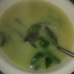 蚕菜皮蛋汤的做法[图]