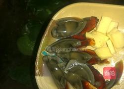 蚕菜皮蛋汤的做法图解3