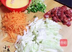 腊肠炒米粉的做法图解1