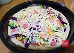 什锦蔬菜鲜虾披萨的做法图解5