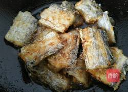 糖醋带鱼的做法图解6