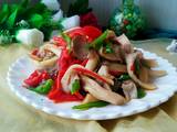 辣椒炒袖珍菇的做法[图]