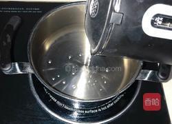 小米粥的做法图解2