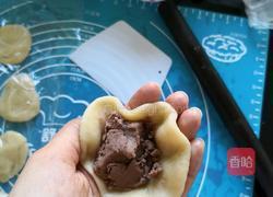 四色莲蓉蛋黄酥的做法图解4