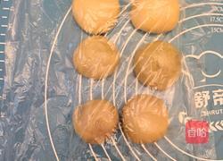 四色莲蓉蛋黄酥的做法图解5