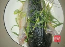 清蒸鲈鱼的做法图解2