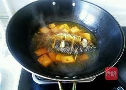 豆腐烧鲫鱼的做法图解11