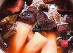 【呷补丨煲汤】红菇山药炖排骨的做法图解9