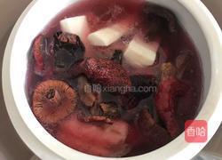 【呷补丨煲汤】红菇山药炖排骨的做法图解7