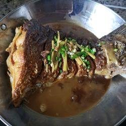 红烧鱼尾的做法[图]