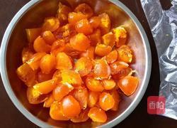 椰蓉蛋黄月饼的做法图解3