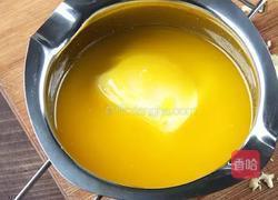 椰蓉蛋黄月饼的做法图解4