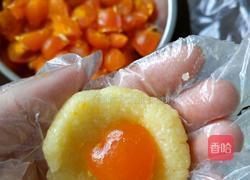椰蓉蛋黄月饼的做法图解8