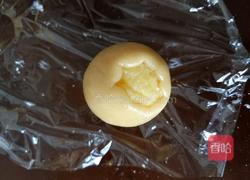 椰蓉蛋黄月饼的做法图解12