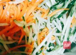 Illustration of how to make Cucumber Egg Pancake 1