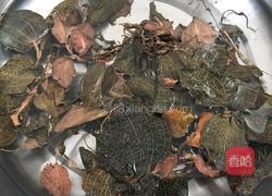 【呷补丨煲汤】野生金线莲炖鲍鱼(2-3人份)的做法图解2